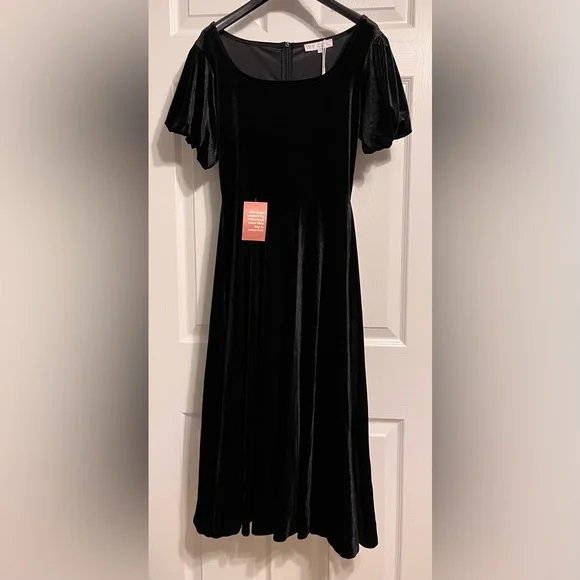 Ivy City Co. Cleo dress, black velvet, size S